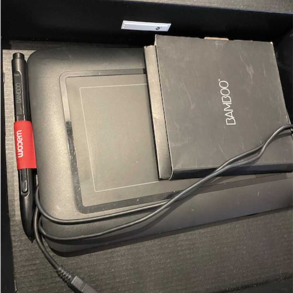 Wacom bamboo pen and touch with box and CD drivers